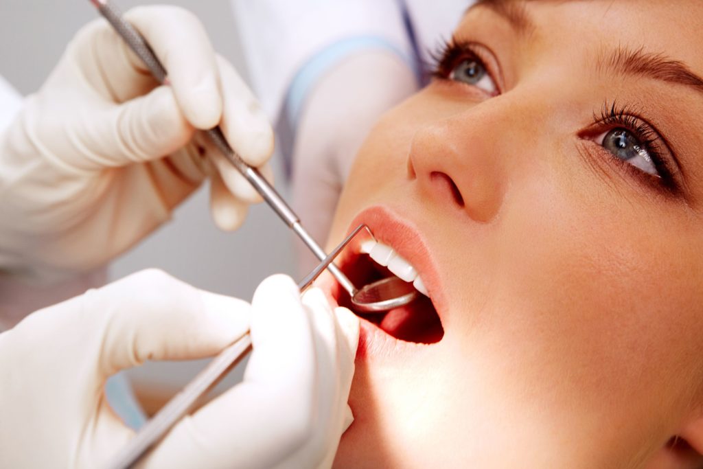 بیماری‌هایی که در معاینه دهان و دندان کشف میشوند